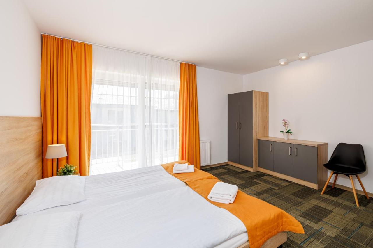 Seo2 Rewal - Apartamenty Z Osobnym Wejsciem, Grzany Basen, Darmowe Sauny, Parking, Grill, Wifi Esterno foto